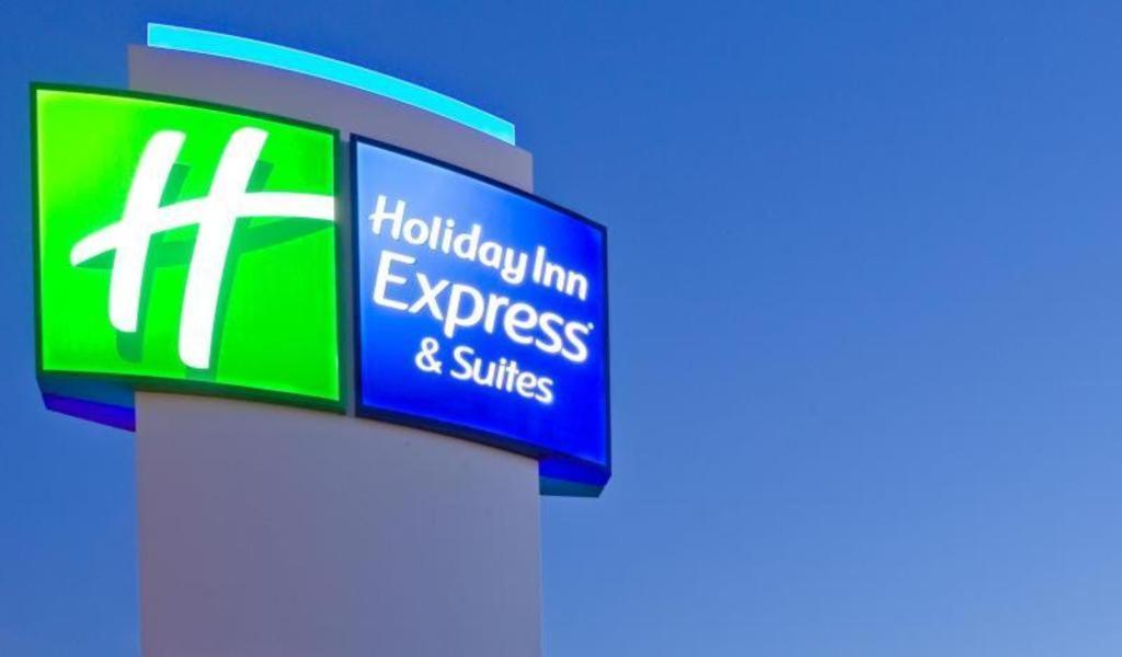 Holiday Inn Express & Suites Brentwood Exteriör bild